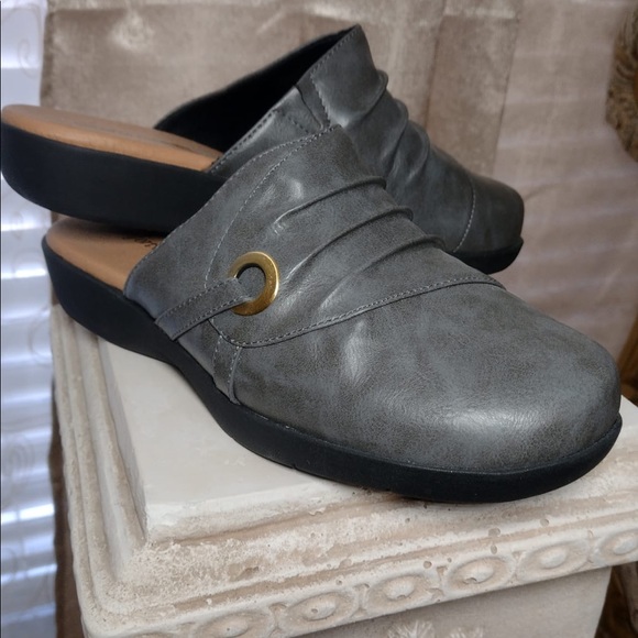 NWOT Comfortview Light Weight Gray Clogs size 8W - Picture 2 of 8